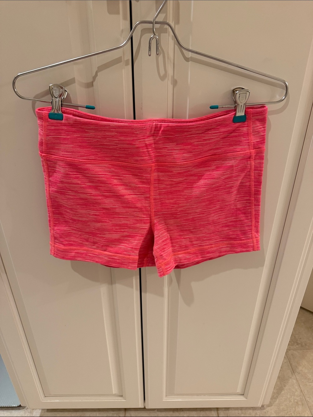 Women's Athleta Coral Pink Performance Stretch Shorts